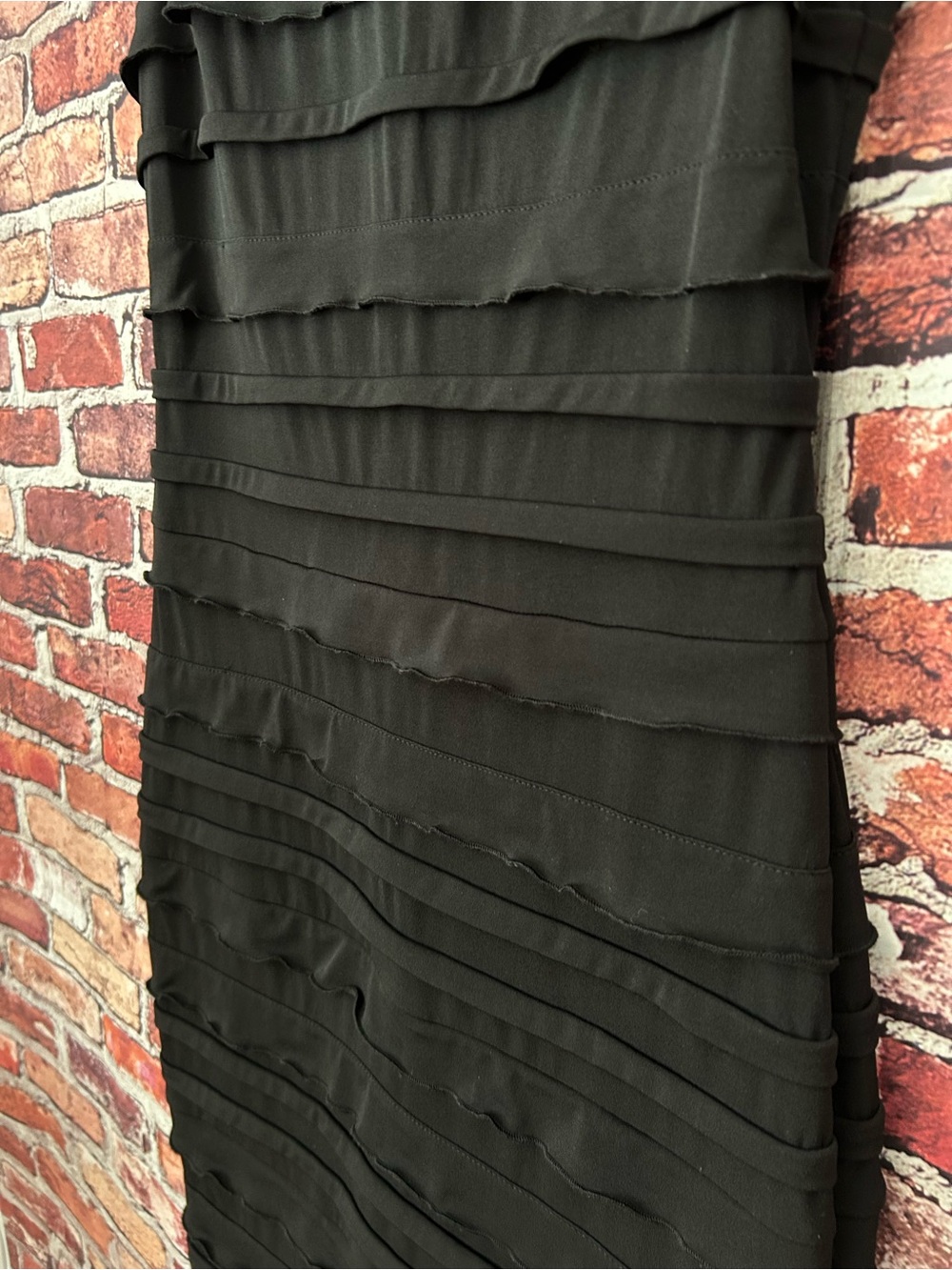 Calvin Klein Black Ruffle Cocktail Dress Size 2 Petite - Picture 3 of 12